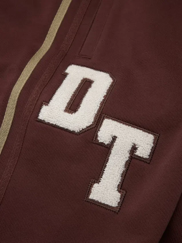 DT Şönil Yama Fermuarlı Kapüşonlu Sweatshirt Kahverengi